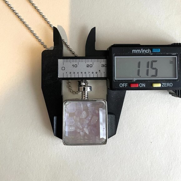 ✨ Pendant Necklace Crushed Amethyst Stone Shaker Square Frame Bottle Silver Tone - Picture 13 of 14